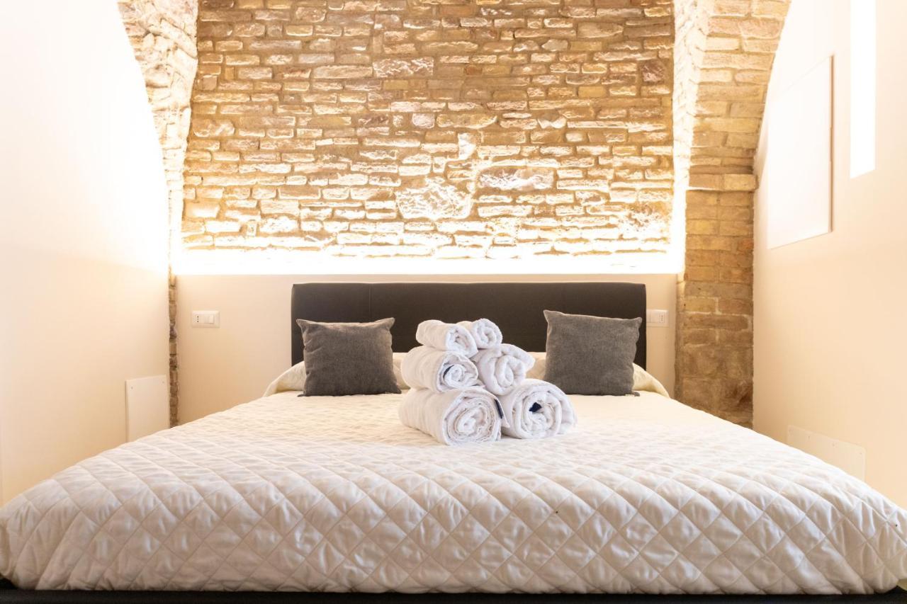 Loft Rustico In Centro Storico Apartment Assisi Exterior photo